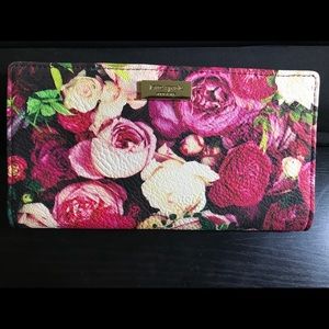 ❤️Kate Spade❤️ grant street floral stacy wallet